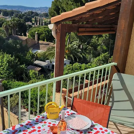 Appartement Grand Mezzanine Calme Climatise Parking Prive 700 M Sanary-sur-Mer